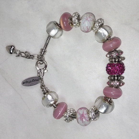 Magnifique Pandora-style Charm Bracelet - Picture 1 of 7